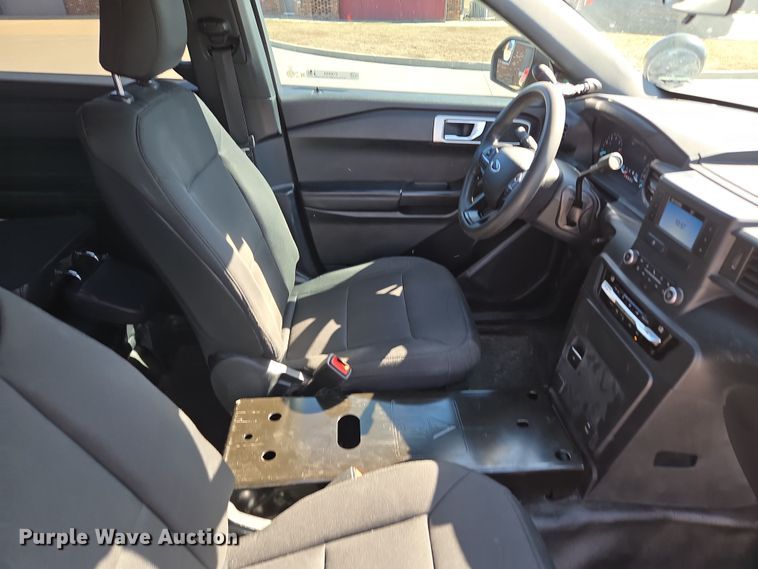 image for item EQ6808 2020 Ford Explorer Police Interceptor  SUV
