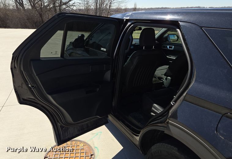image for item EQ6808 2020 Ford Explorer Police Interceptor  SUV