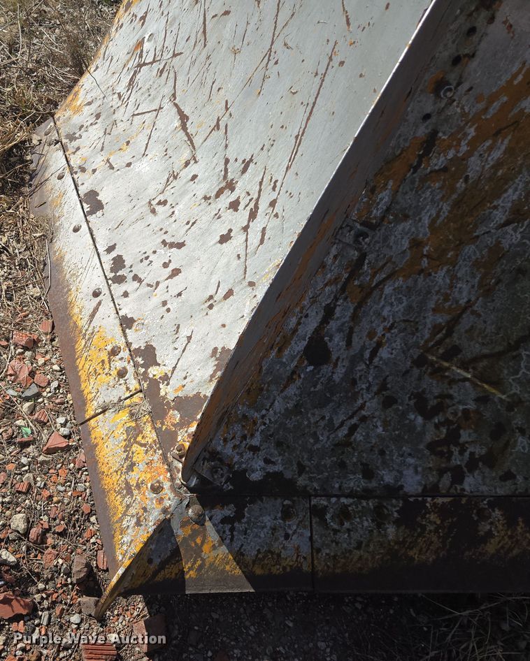 image for item EQ6830 Motor grader V plow 