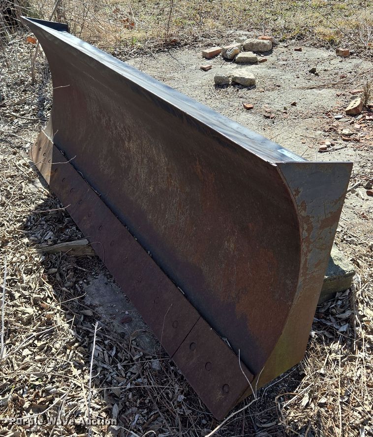 image for item EQ6831 V.W.S 8' W motor grader blade 