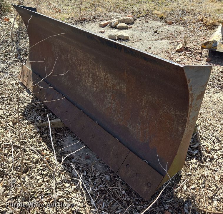 image for item EQ6831 V.W.S 8' W motor grader blade 