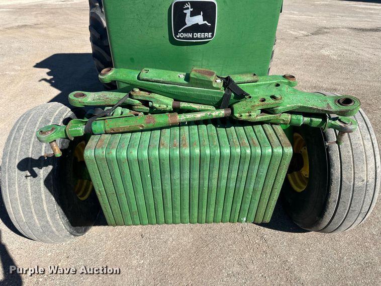 image for item ER8894 1982 John Deere 4640 tractor