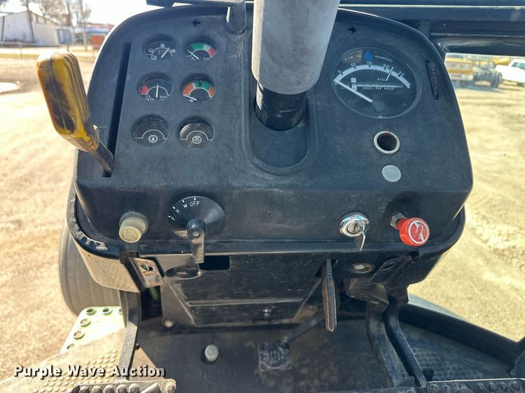 image for item ER8894 1982 John Deere 4640 tractor