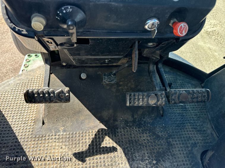 image for item ER8894 1982 John Deere 4640 tractor