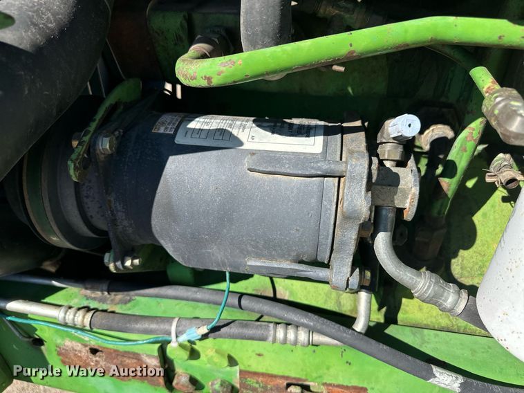 image for item ER8894 1982 John Deere 4640 tractor