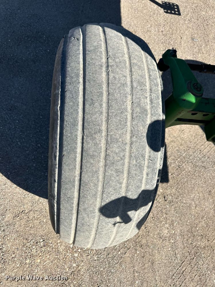 image for item ER8894 1982 John Deere 4640 tractor