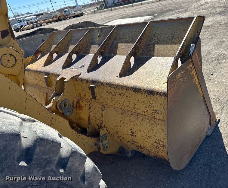 image for item ER8895 1991 Caterpillar 950F wheel loader