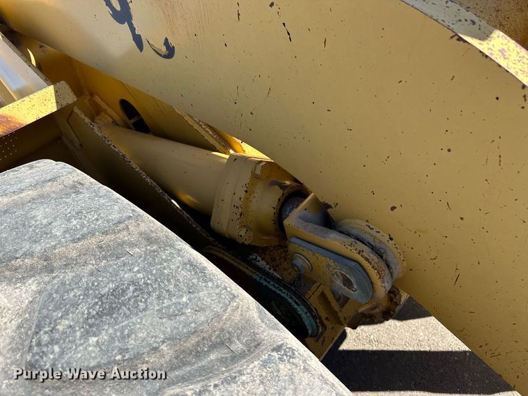 image for item ER8895 1991 Caterpillar 950F wheel loader