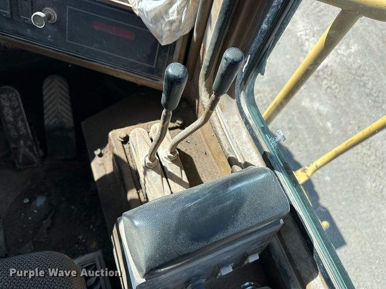 image for item ER8895 1991 Caterpillar 950F wheel loader