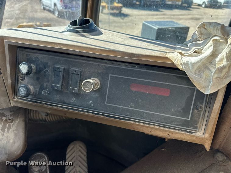 image for item ER8895 1991 Caterpillar 950F wheel loader