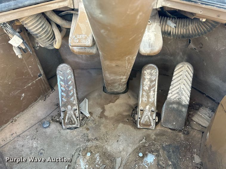 image for item ER8895 1991 Caterpillar 950F wheel loader