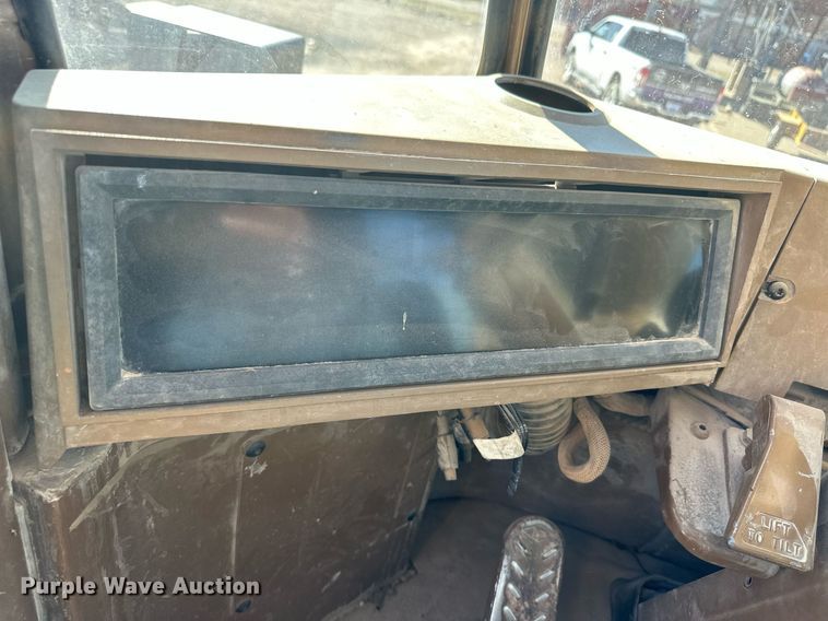 image for item ER8895 1991 Caterpillar 950F wheel loader