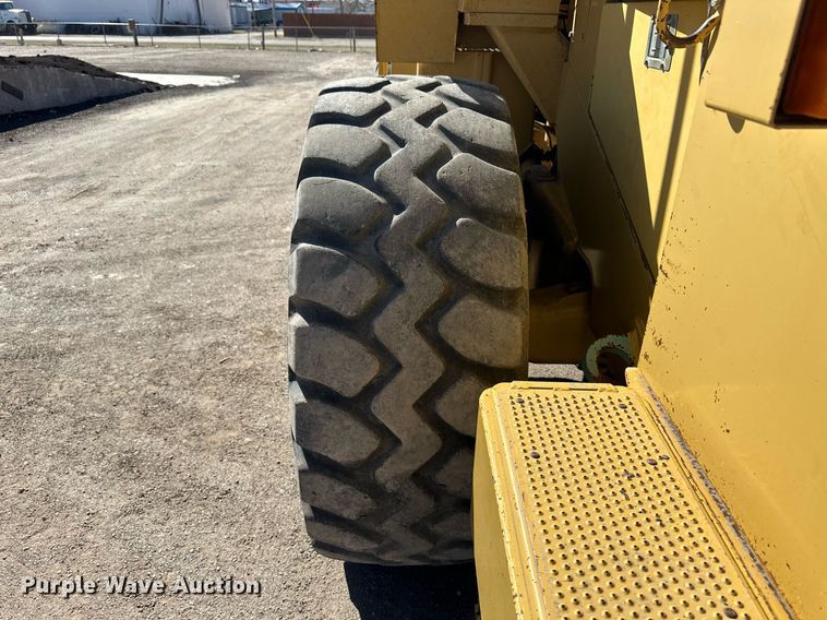image for item ER8895 1991 Caterpillar 950F wheel loader
