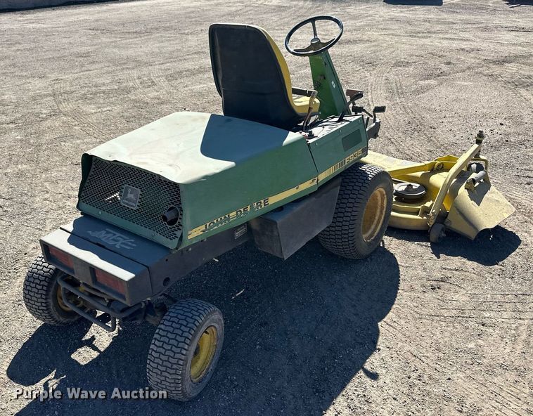image for item ER8898 1994 John Deere F935 lawn mower