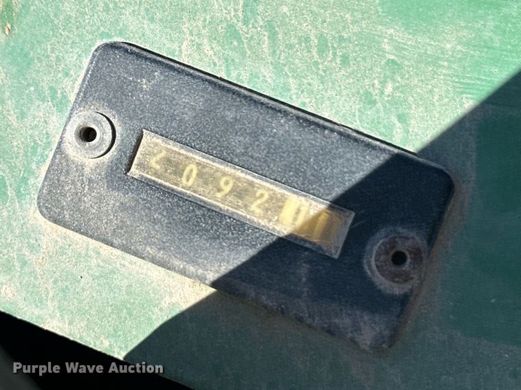 image for item ER8898 1994 John Deere F935 lawn mower