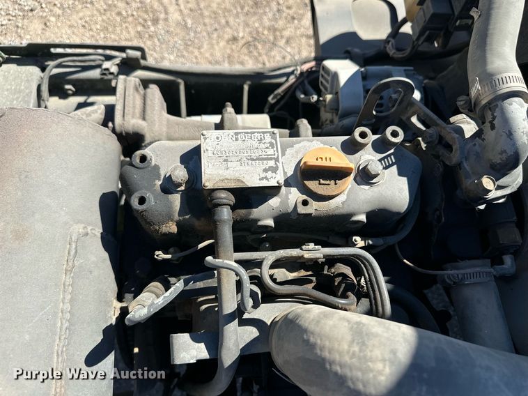 image for item ER8898 1994 John Deere F935 lawn mower