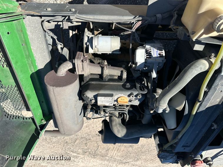 image for item ER8898 1994 John Deere F935 lawn mower