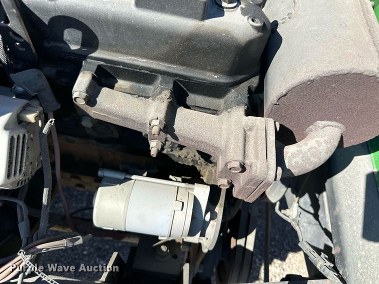 image for item ER8898 1994 John Deere F935 lawn mower