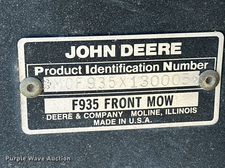 image for item ER8898 1994 John Deere F935 lawn mower