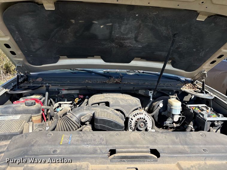 image for item EY9915 2008 Chevrolet Suburban SUV