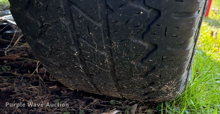 image for item EY9915 2008 Chevrolet Suburban SUV