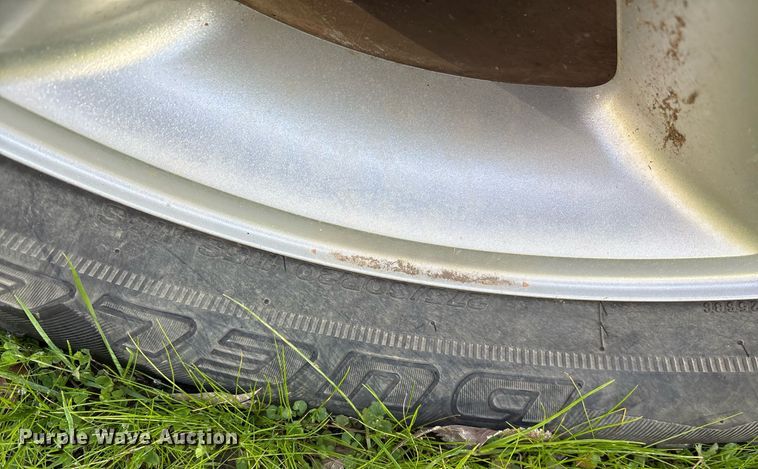 image for item EY9915 2008 Chevrolet Suburban SUV