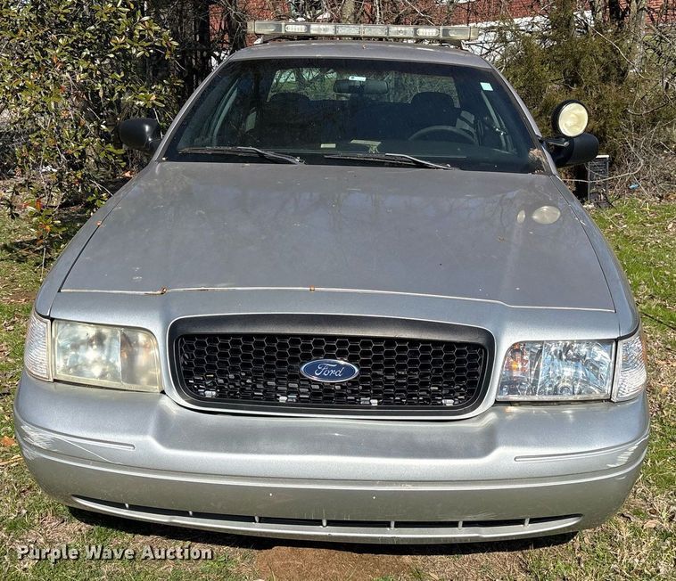image for item EY9917 2010 Ford Crown Victoria Police Interceptor 