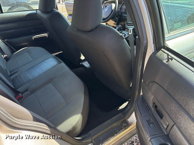 image for item EY9917 2010 Ford Crown Victoria Police Interceptor 