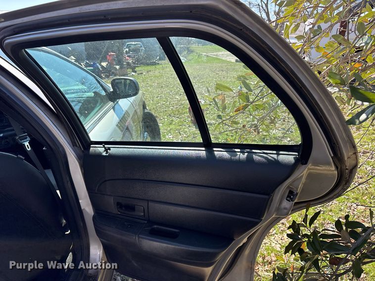 image for item EY9917 2010 Ford Crown Victoria Police Interceptor 