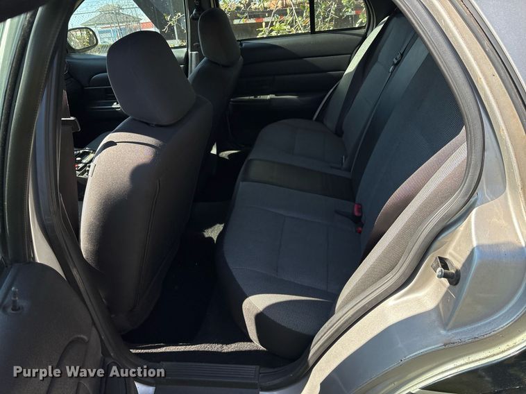 image for item EY9917 2010 Ford Crown Victoria Police Interceptor 