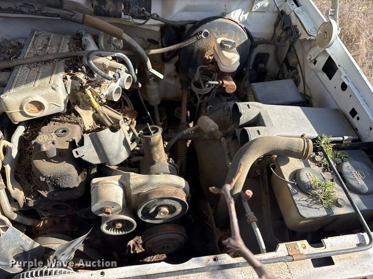 image for item EY9926 1993 Ford F150 pickup truck
