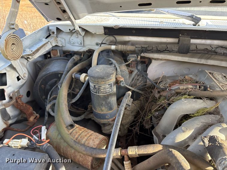 image for item EY9926 1993 Ford F150 pickup truck