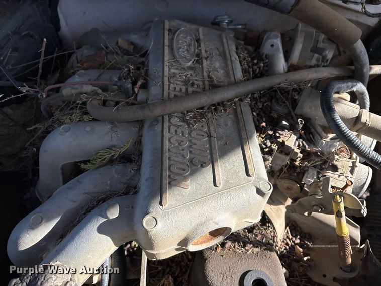 image for item EY9926 1993 Ford F150 pickup truck