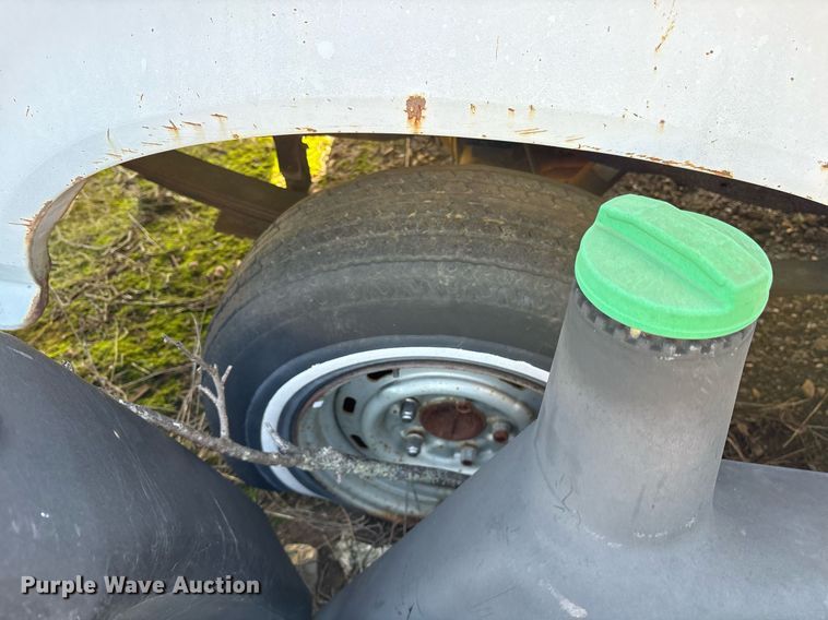 image for item EY9926 1993 Ford F150 pickup truck