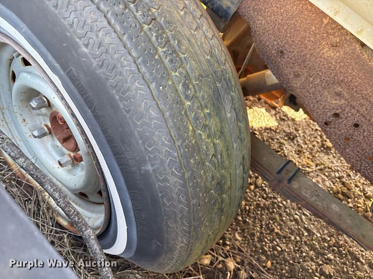 image for item EY9926 1993 Ford F150 pickup truck