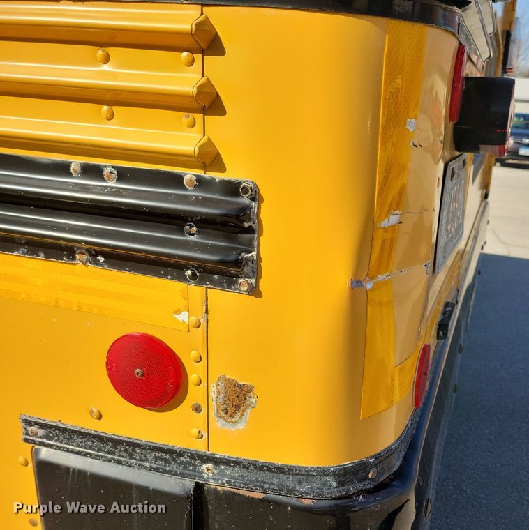 image for item NB9869 2008 Bluebird school bus