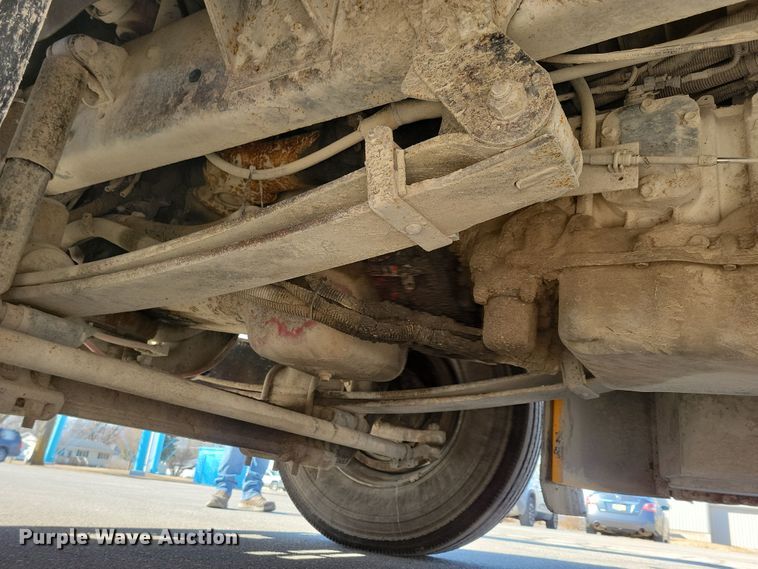 image for item NB9869 2008 Bluebird school bus