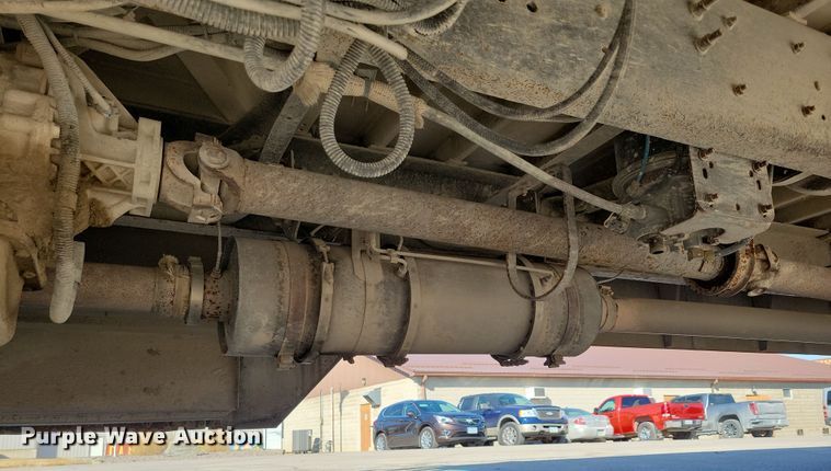 image for item NB9869 2008 Bluebird school bus