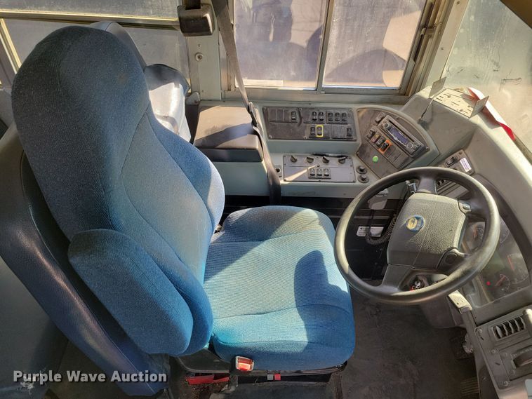 image for item NB9869 2008 Bluebird school bus