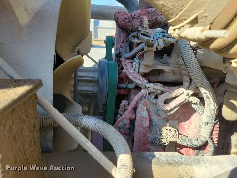 image for item NB9869 2008 Bluebird school bus