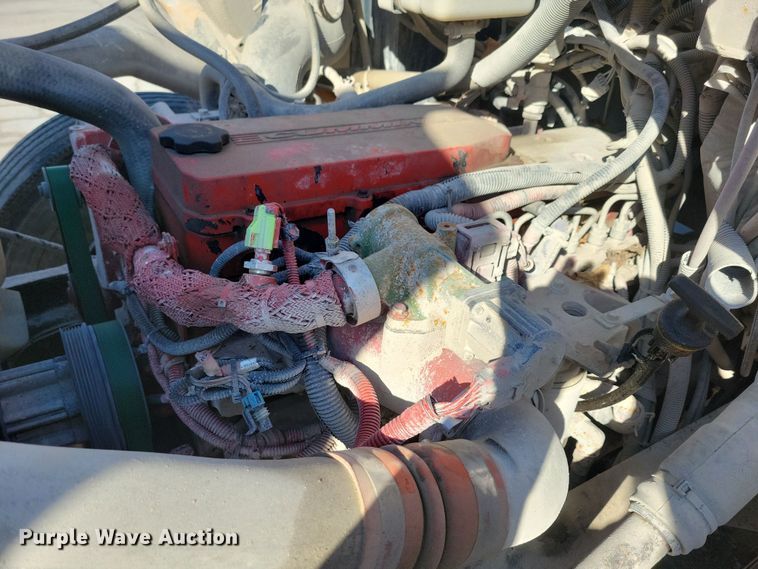 image for item NB9869 2008 Bluebird school bus