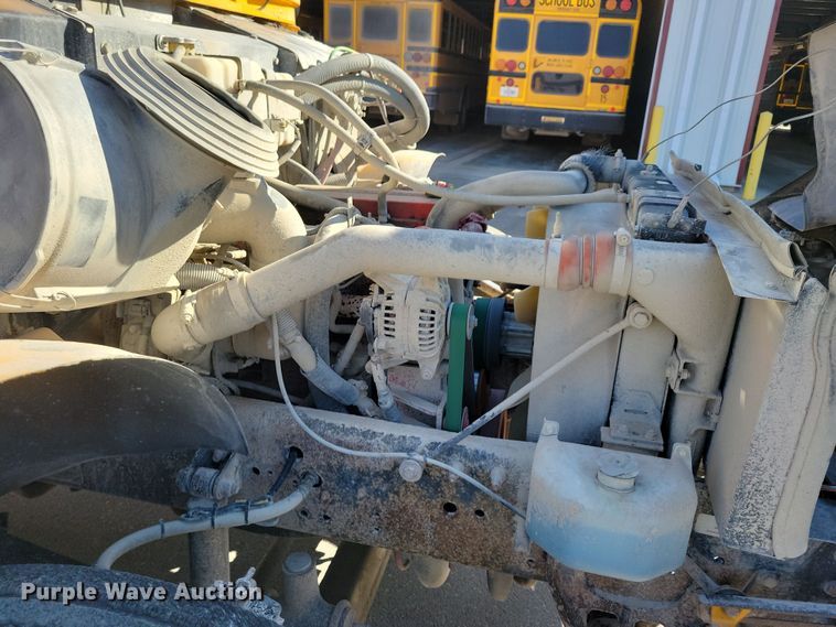 image for item NB9869 2008 Bluebird school bus