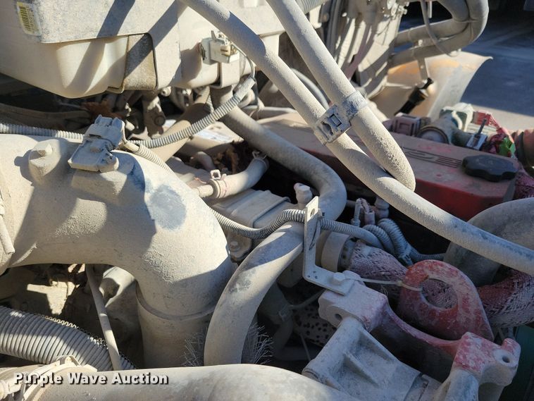 image for item NB9869 2008 Bluebird school bus