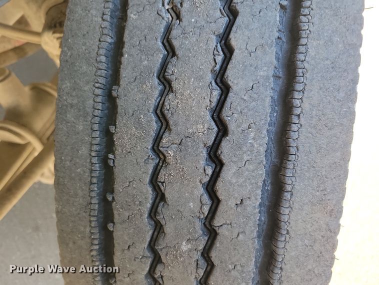 image for item NB9869 2008 Bluebird school bus