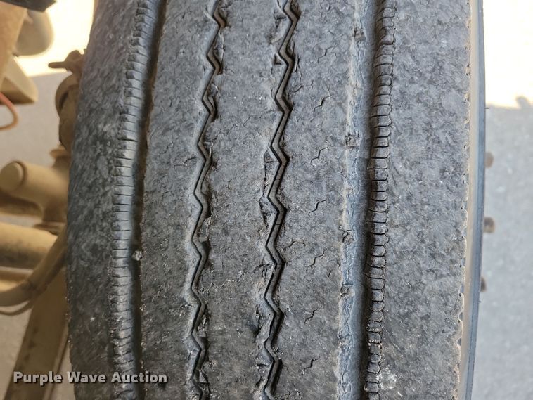 image for item NB9869 2008 Bluebird school bus