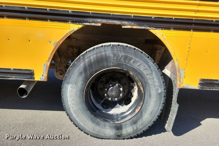 image for item NB9869 2008 Bluebird school bus