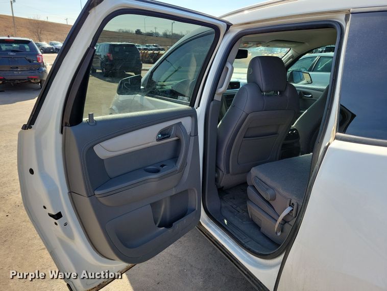 image for item NB9897 2015 Chevrolet Traverse SUV