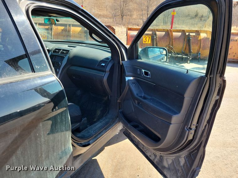 image for item NB9904 2013 Ford Explorer Police Interceptor SUV