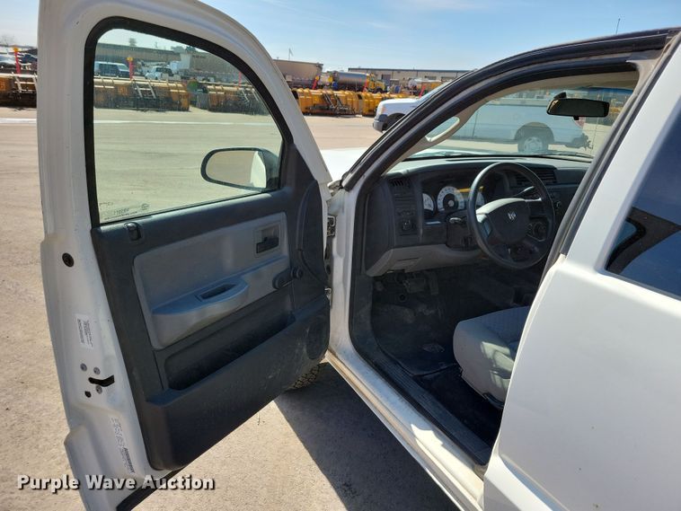 image for item NB9911 2009 Dodge Dakota Ext. Cab pickup truck