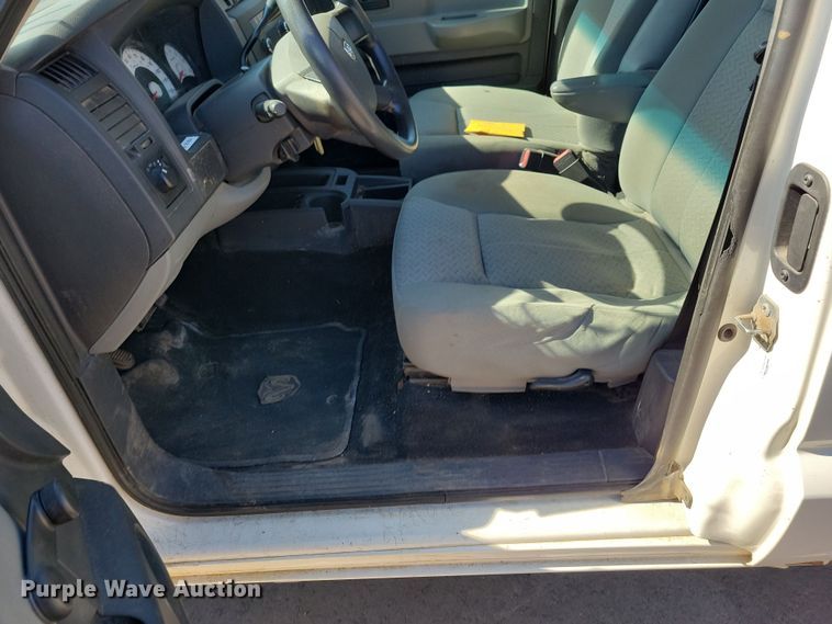 image for item NB9911 2009 Dodge Dakota Ext. Cab pickup truck